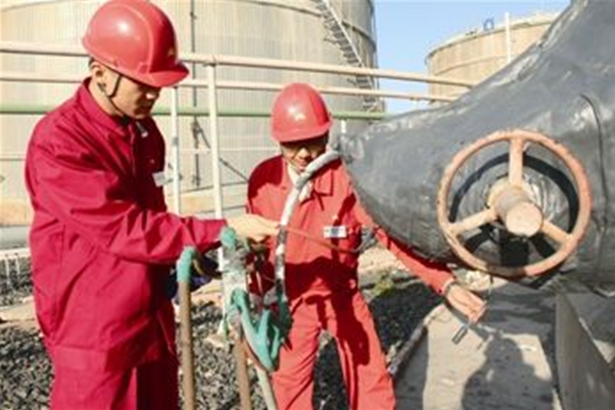 克拉瑪依油田設備安裝防爆電伴熱帶